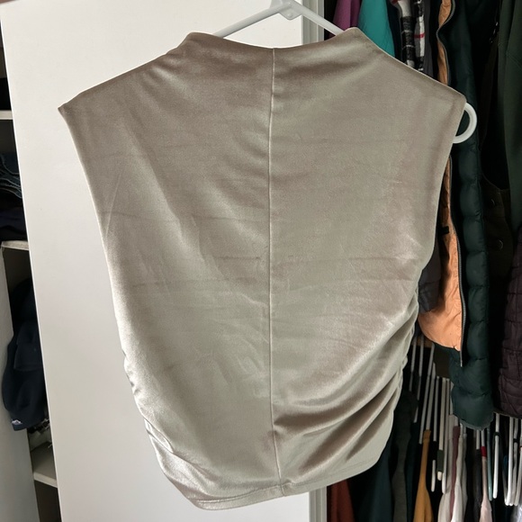 Abercrombie and Fitch Paloma top - Picture 3 of 4